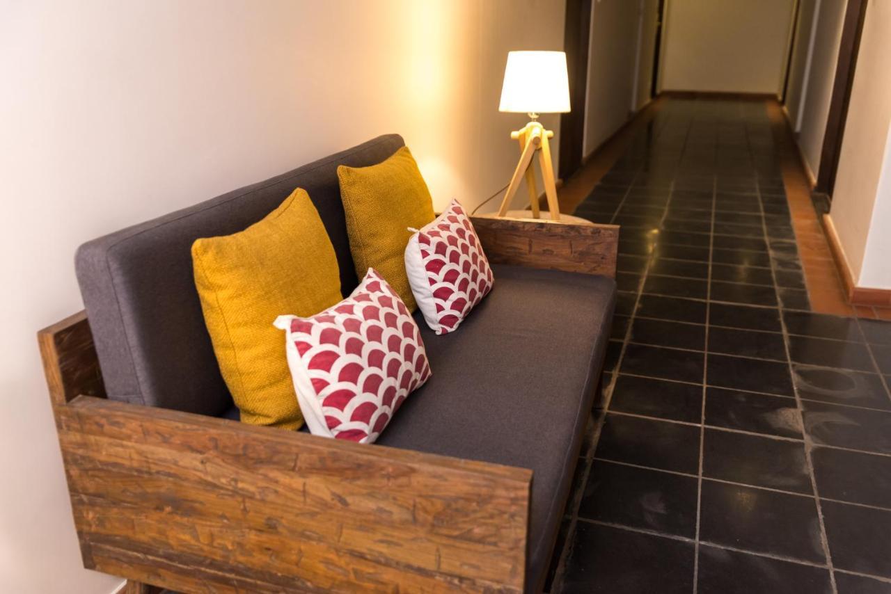 Hotel Roadhouse, Thamel, Kathmandu- Contemporary Boutique Катманду Екстериор снимка