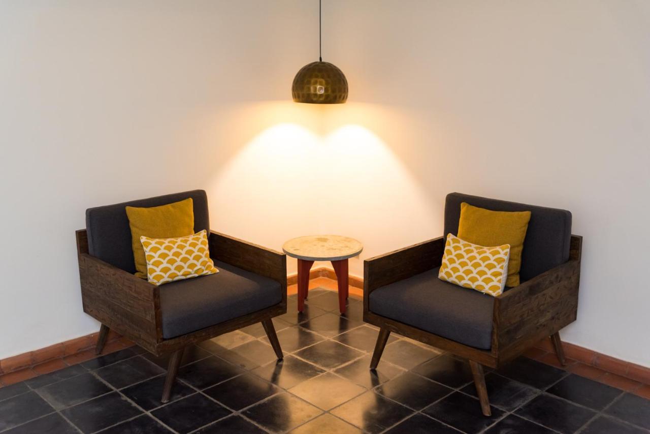 Hotel Roadhouse, Thamel, Kathmandu- Contemporary Boutique Катманду Екстериор снимка