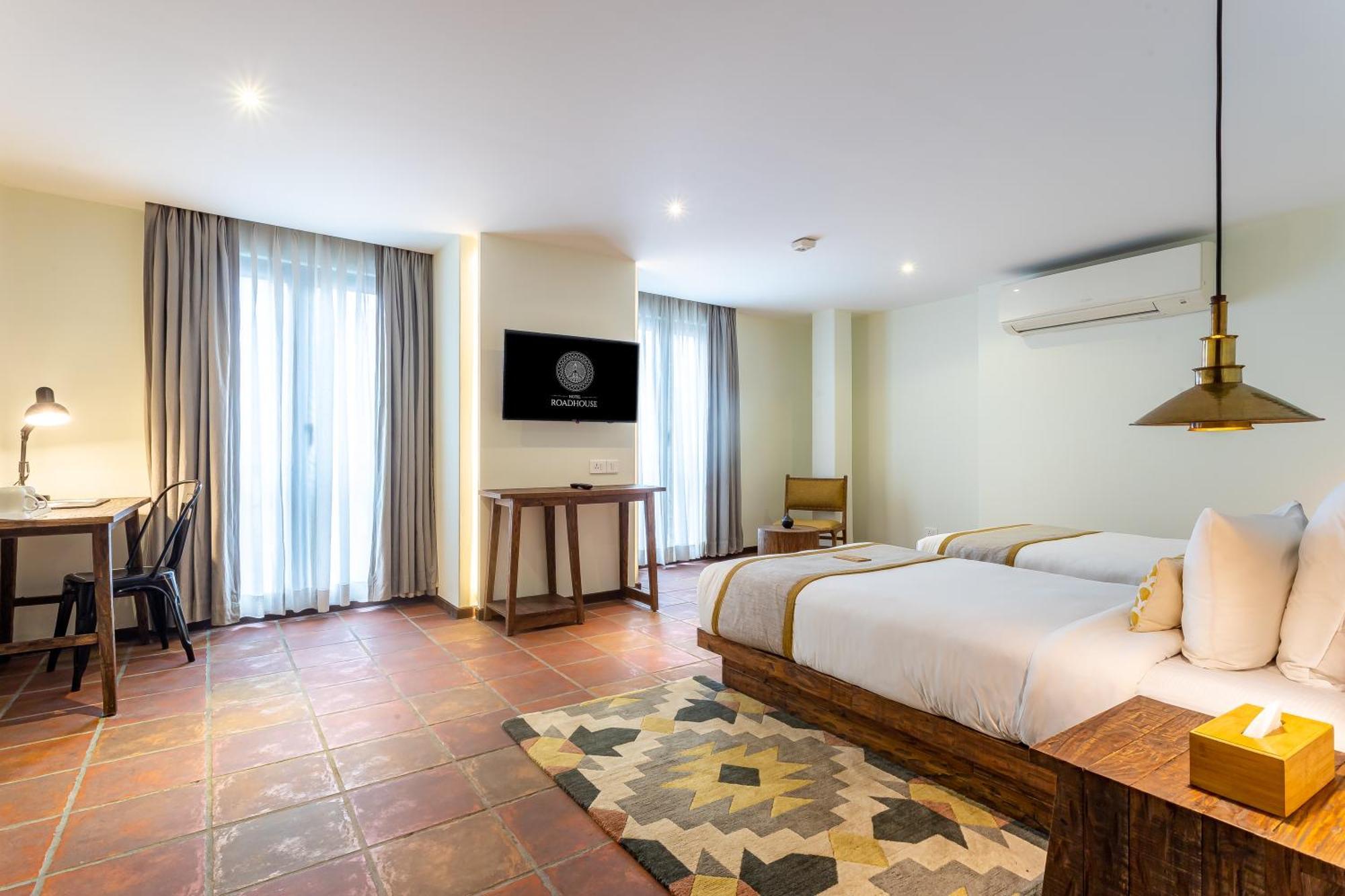 Hotel Roadhouse, Thamel, Kathmandu- Contemporary Boutique Катманду Екстериор снимка