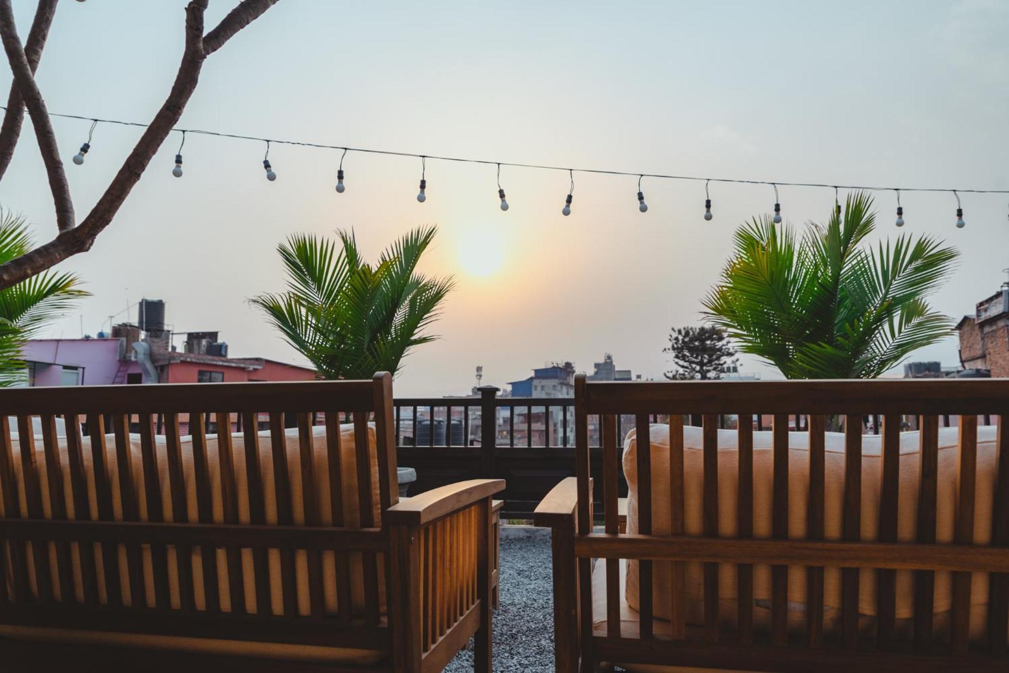 Hotel Roadhouse, Thamel, Kathmandu- Contemporary Boutique Катманду Екстериор снимка