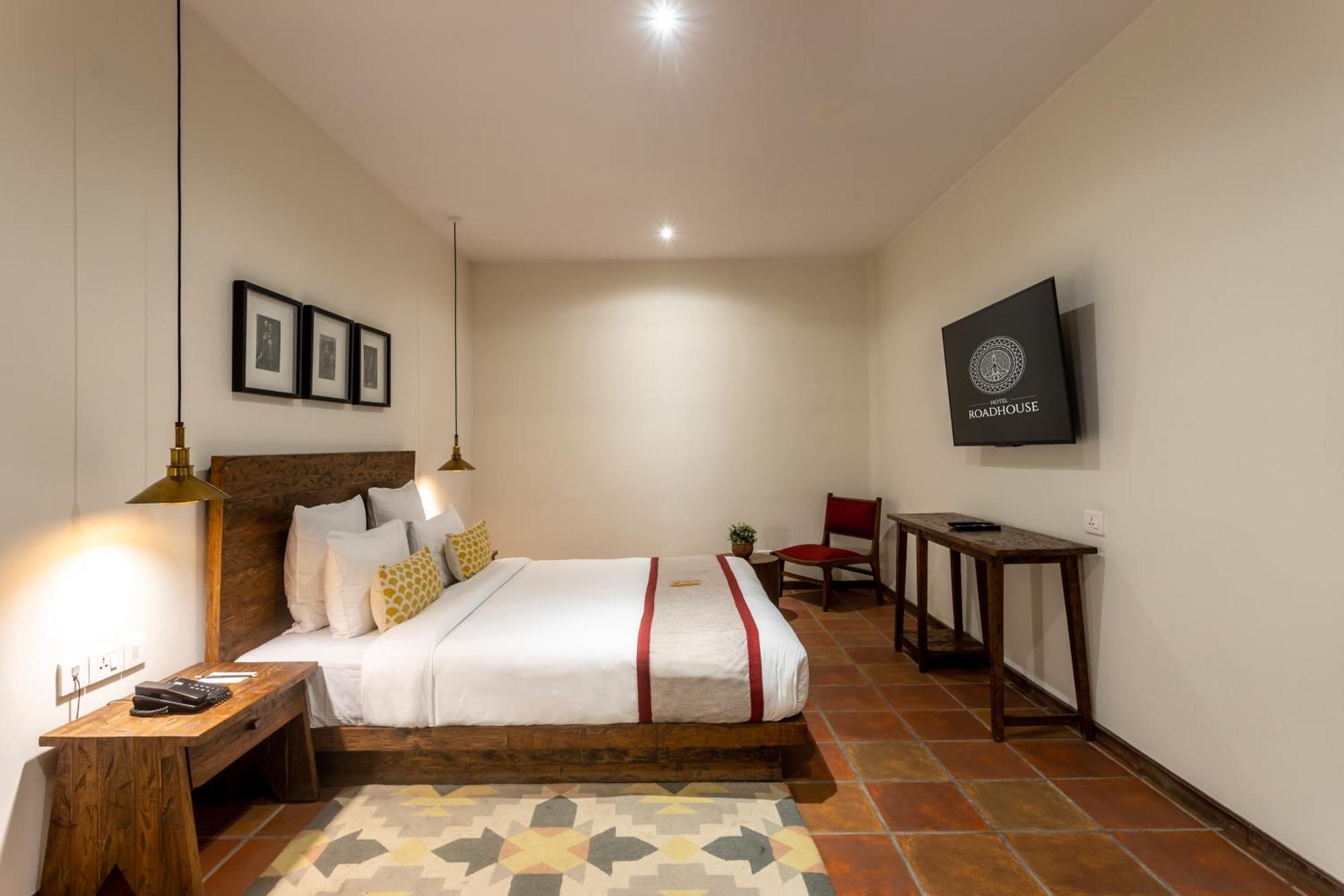 Hotel Roadhouse, Thamel, Kathmandu- Contemporary Boutique Катманду Екстериор снимка