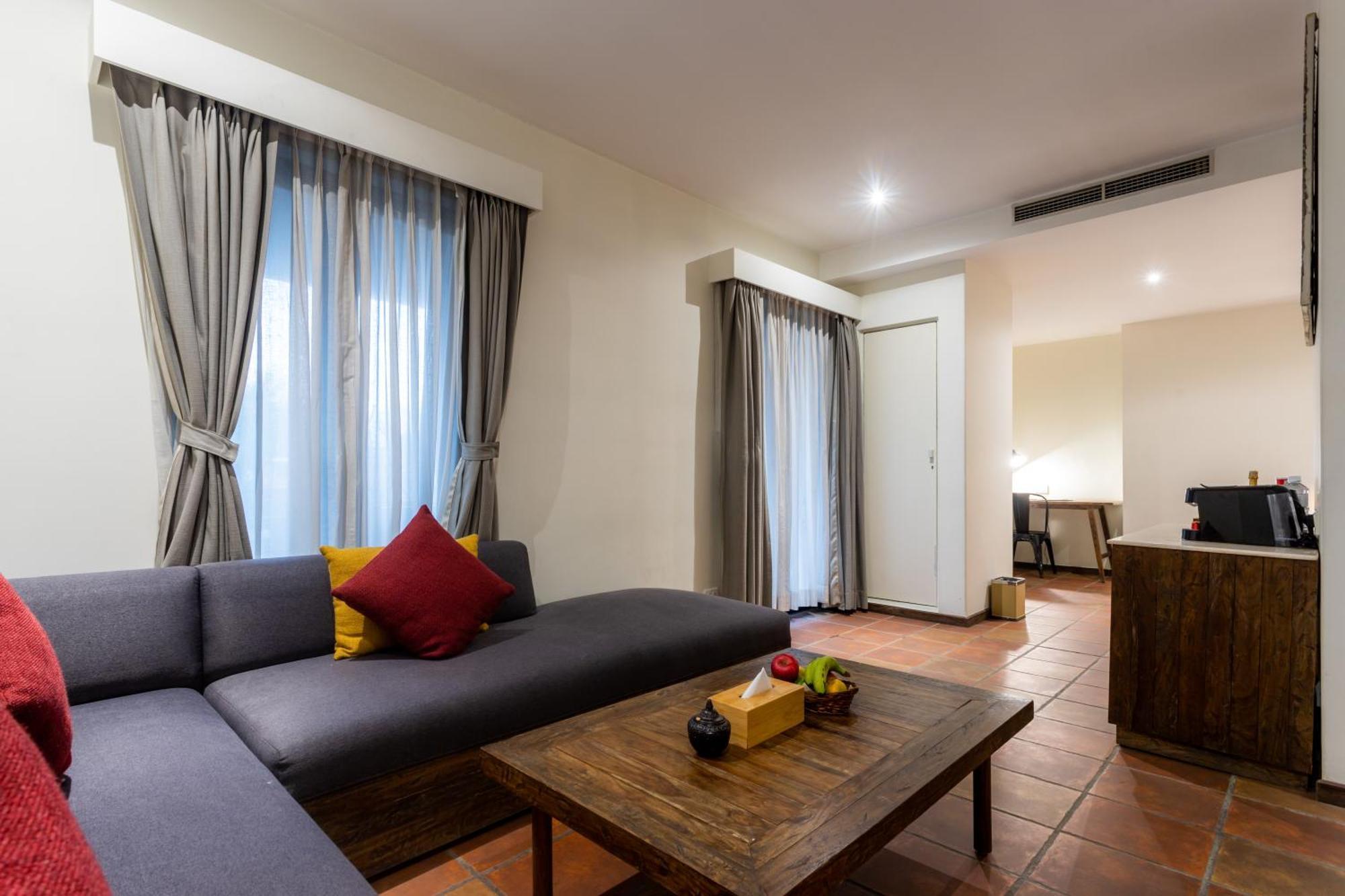 Hotel Roadhouse, Thamel, Kathmandu- Contemporary Boutique Катманду Екстериор снимка