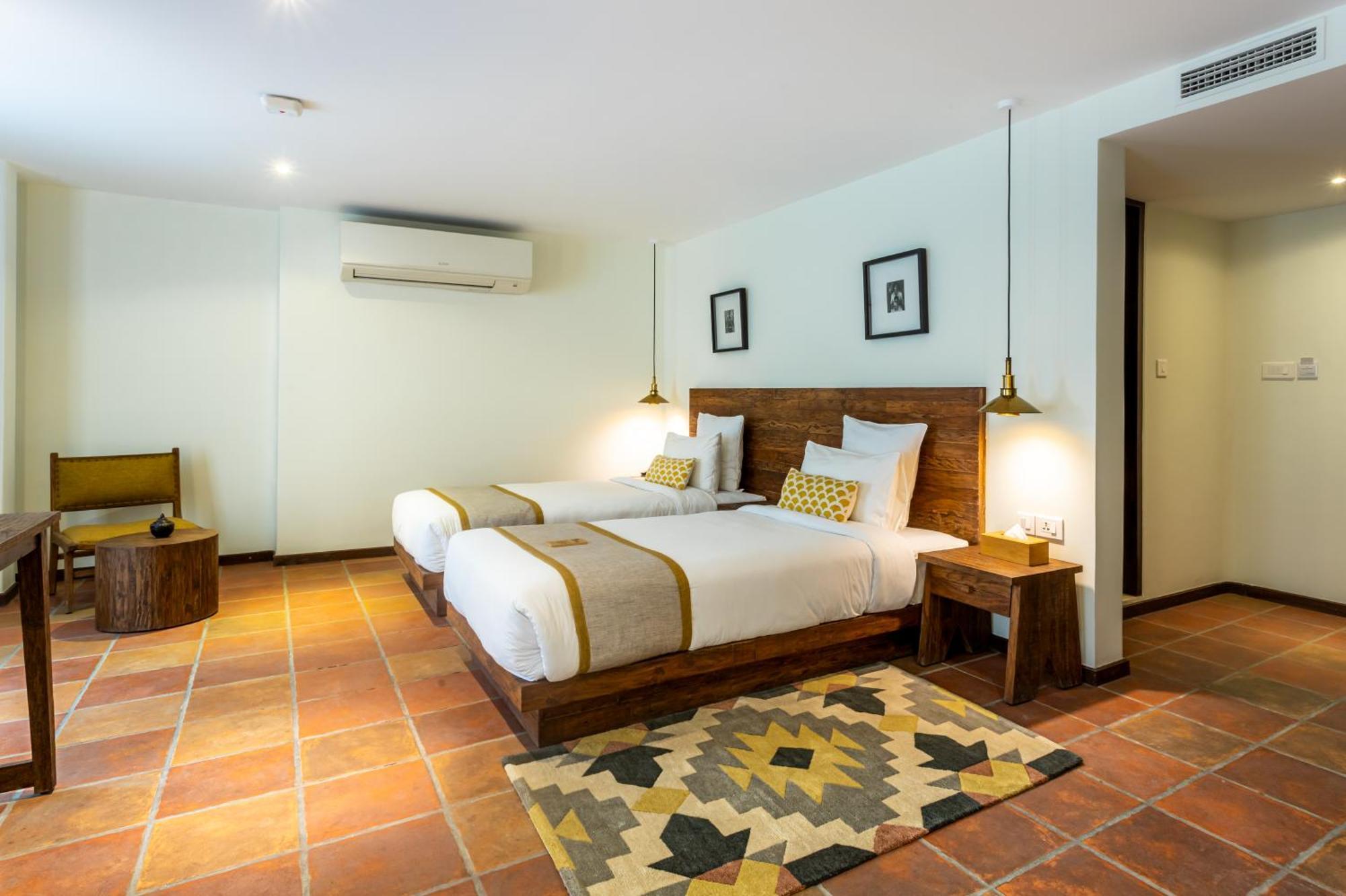 Hotel Roadhouse, Thamel, Kathmandu- Contemporary Boutique Катманду Екстериор снимка