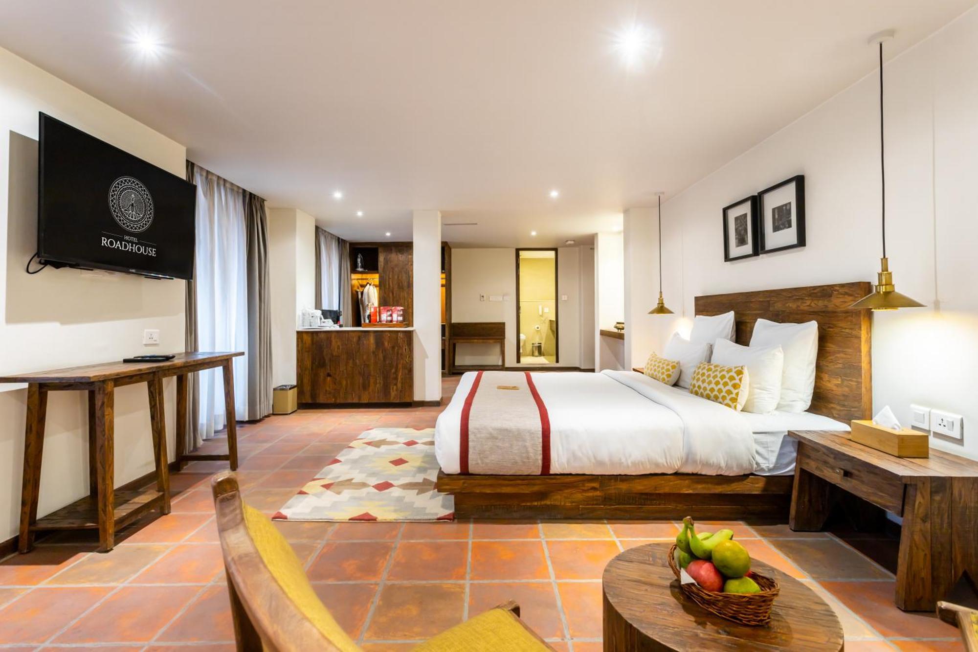 Hotel Roadhouse, Thamel, Kathmandu- Contemporary Boutique Катманду Екстериор снимка
