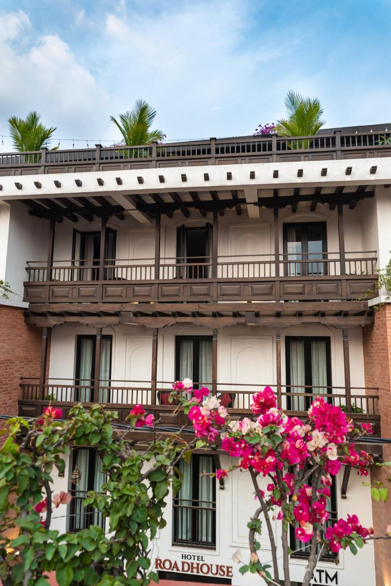 Hotel Roadhouse, Thamel, Kathmandu- Contemporary Boutique Катманду Екстериор снимка