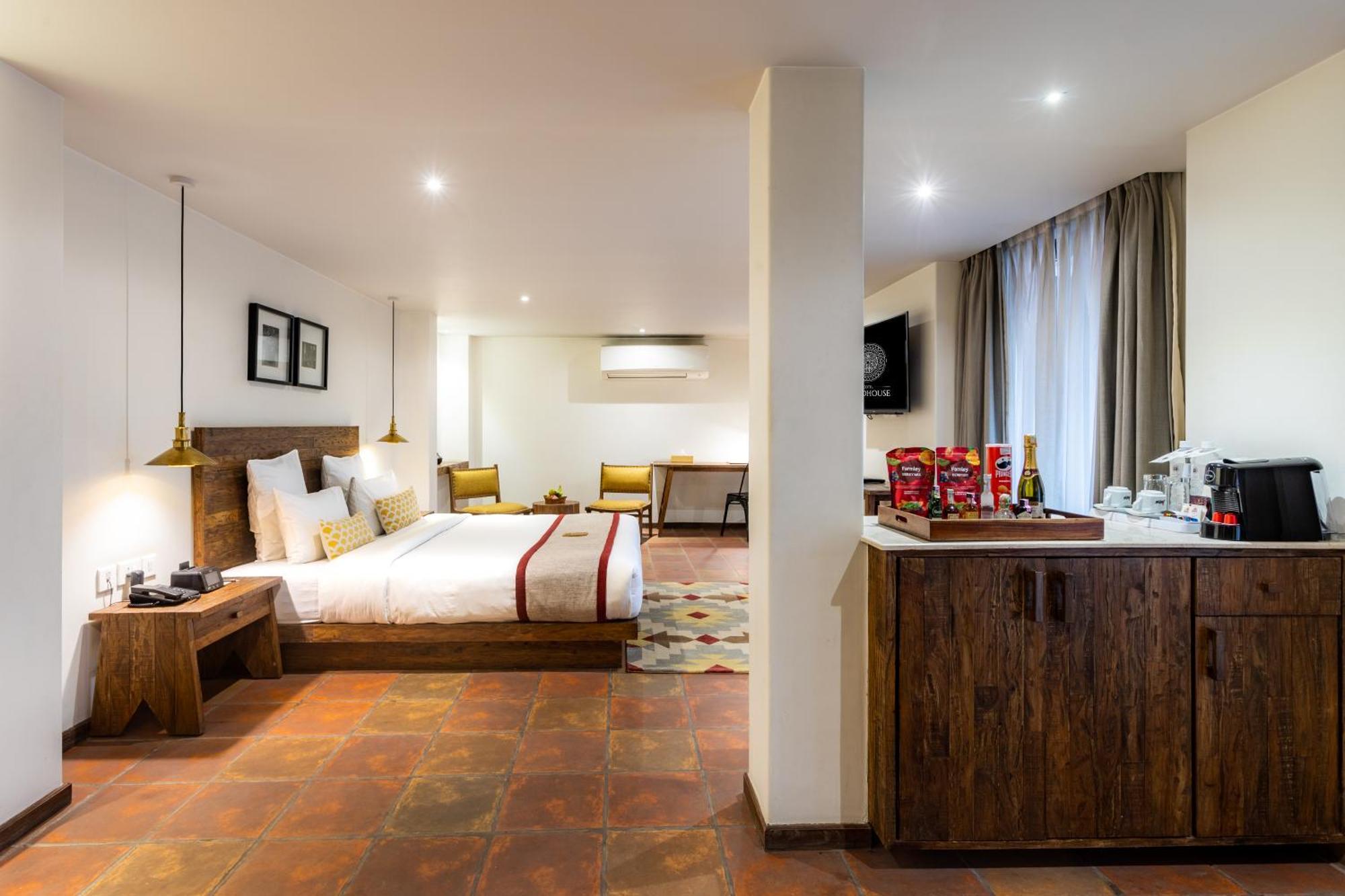 Hotel Roadhouse, Thamel, Kathmandu- Contemporary Boutique Катманду Екстериор снимка